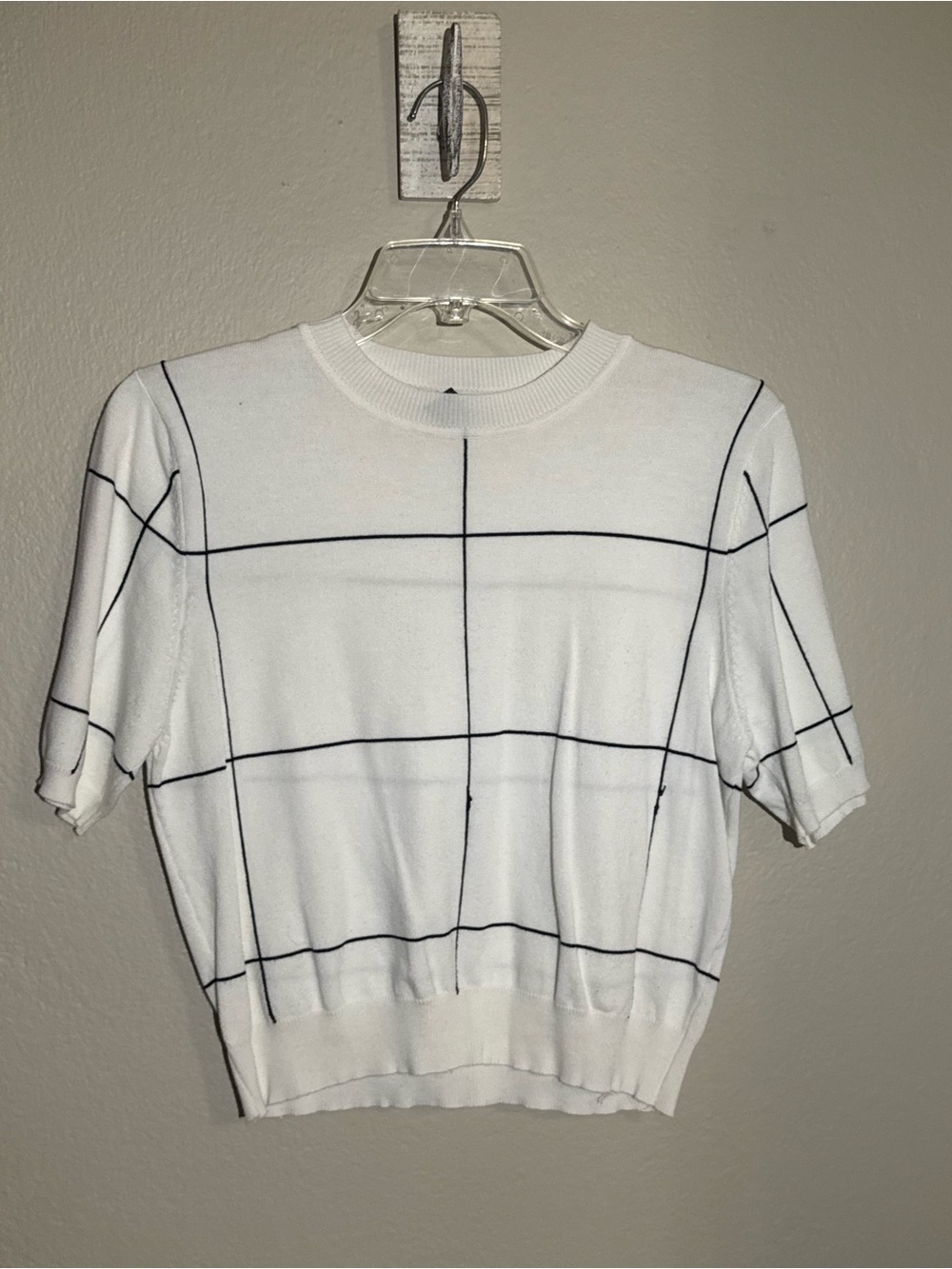 White Grid Short Sleeve Knit Top